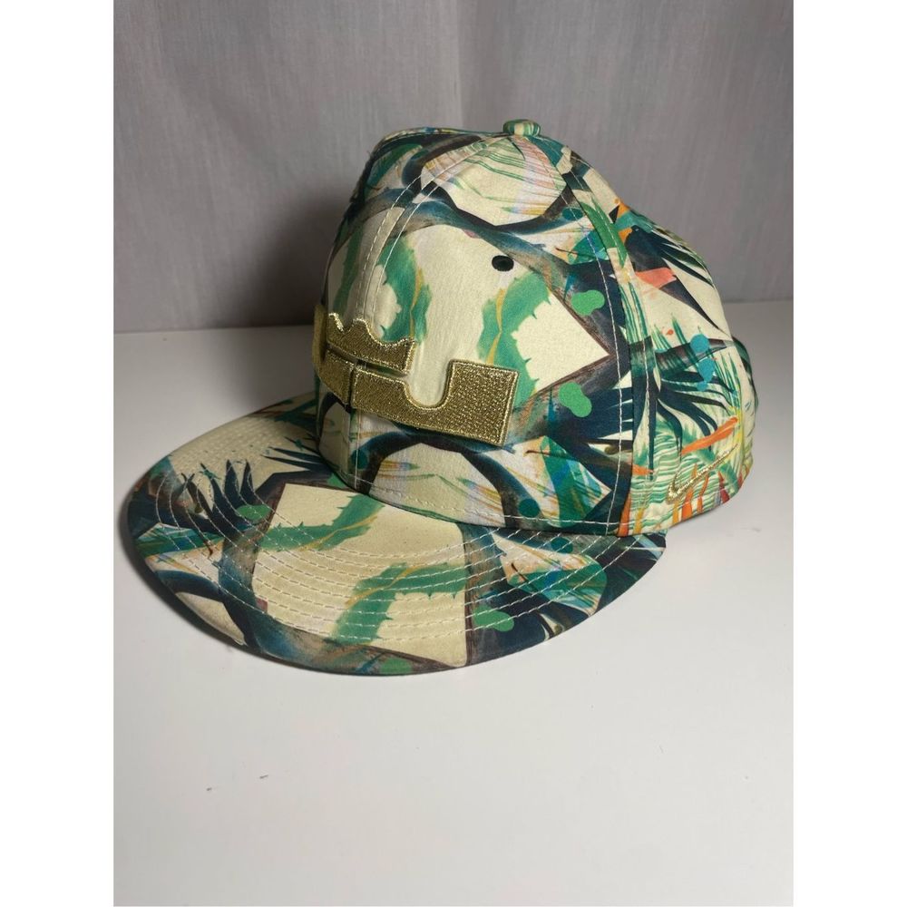 Mens Nike SnapBack Hat- Lebron James Green/Gold Island Print